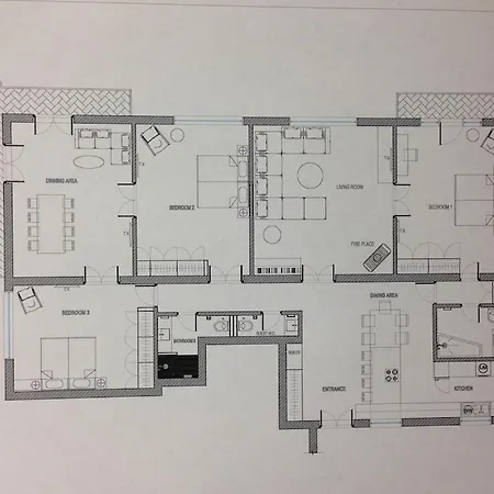Bakats Ter With Balcony Overlooking Church Square Apartment *